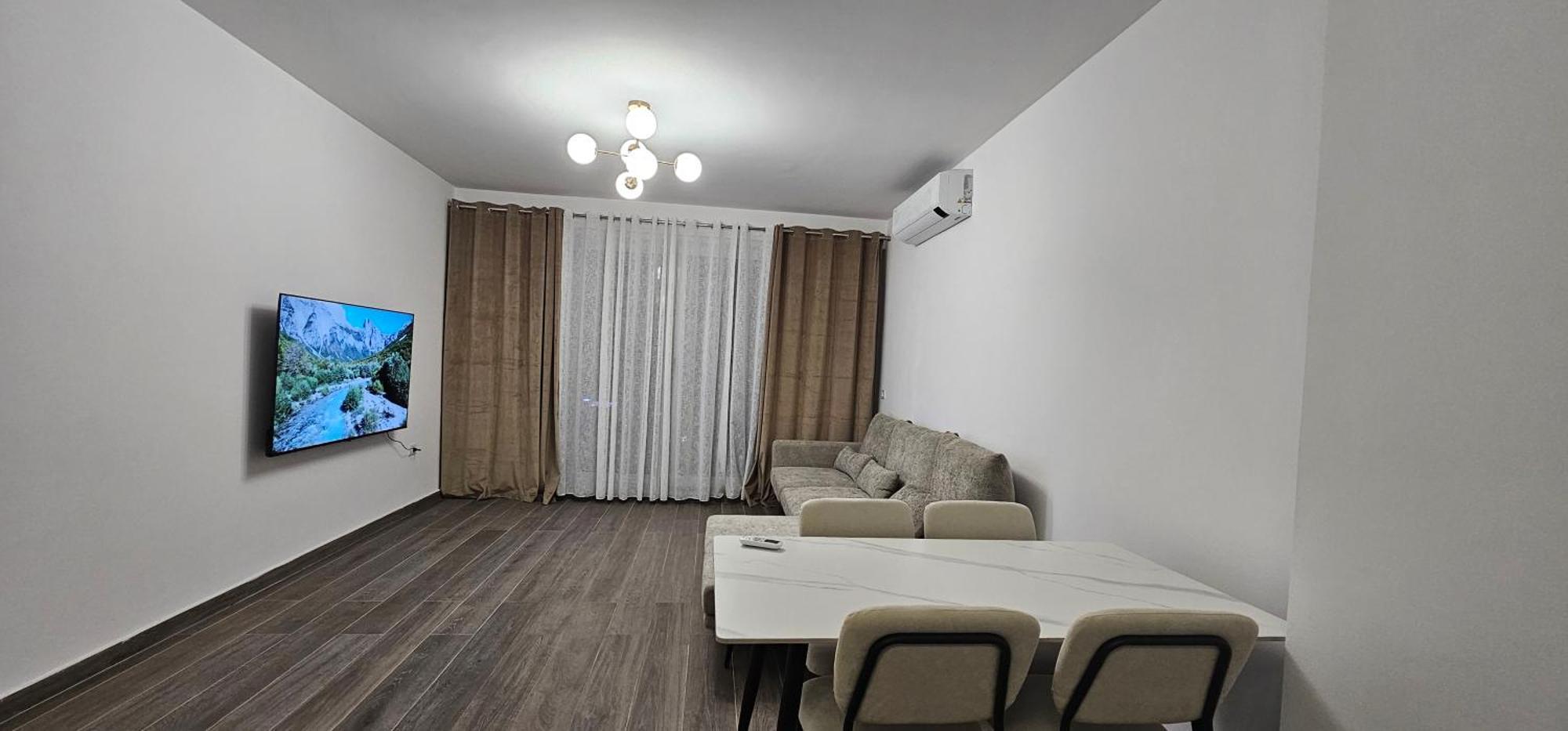Free Parking Skanderbeg Square - Spacious Central Apartment ティラナ エクステリア 写真