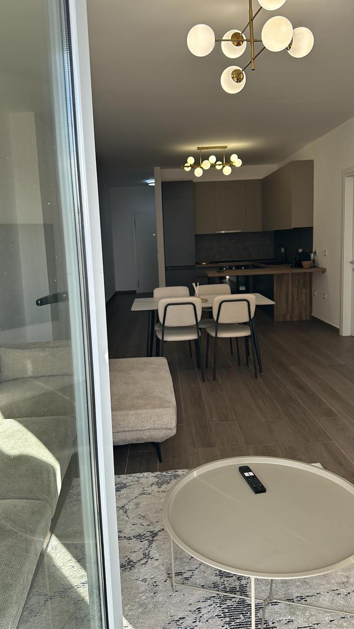 Free Parking Skanderbeg Square - Spacious Central Apartment ティラナ エクステリア 写真